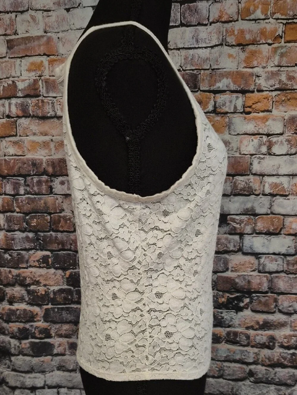 SO White Floral Lace Square-Neck Camisole